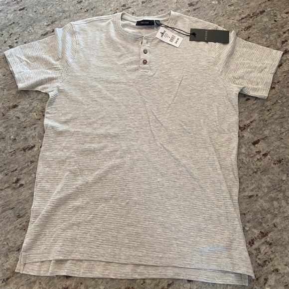 Men’s grey shirt (medium) - Picture 1 of 3